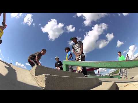 Go Skateboarding Day 2012- Slams