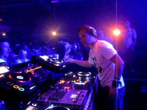 Pole Folder @ 10daysoff (2010)