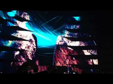 Intro Dimitri Vegas & Like Mike - Bringing Home The Madness 2016 @ Sportpaleis