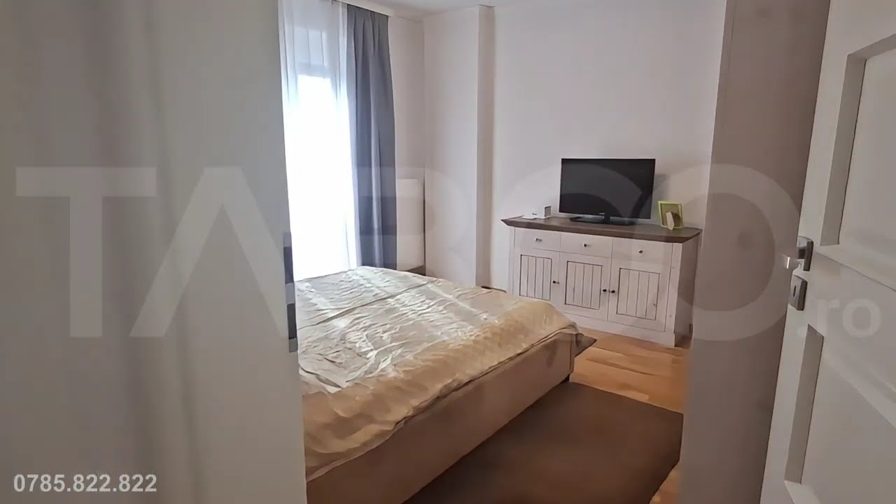 Apartament de vanzare 4 camere balcon boxa lift bloc nou zona Centrala - Video