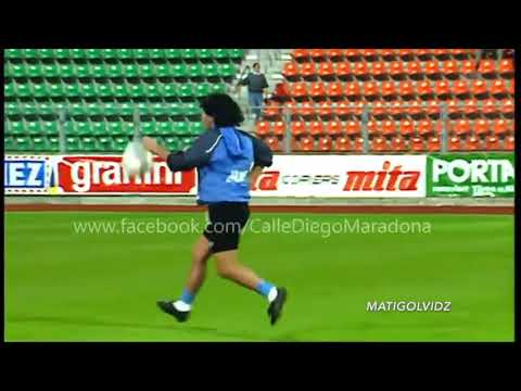 Diego Maradona Could Do Everything With a Football (Rare Freestyle)