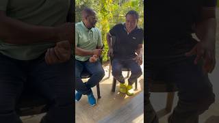 No se puede tapar el sol con un dedo. Mira