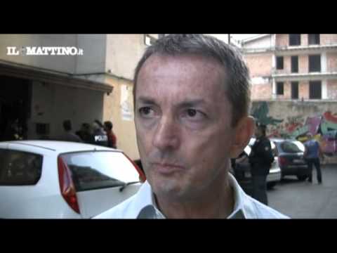 SCAMPIA 24, un giorno con la polizia a caccia di spacciatori e vedette (di Marco Piscitelli)