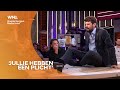 Klimaatactivist lijmt zich live op tv vast aan talkshowtafel Jinek