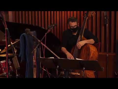 John Patitucci Trio - Dom De Iludir (Caetano Veloso)