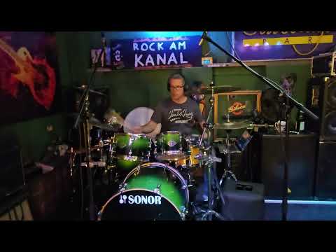 CWF ( Bill Champlin, Joseph Williams, Peter Friestedt) Wings of Tomorrow (Official Music Video)