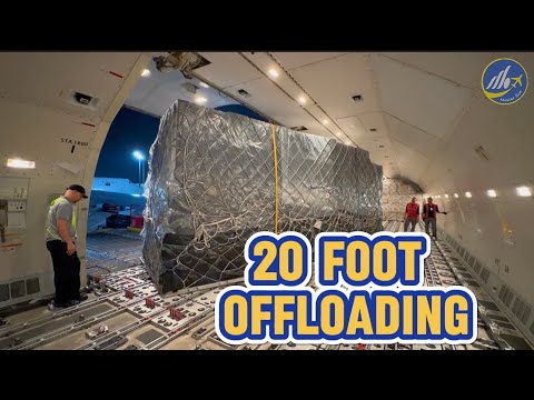 Offloading 20 foot pallet on cargo aircraft