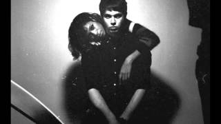 Outlines - Alunageorge (Dance Remix)