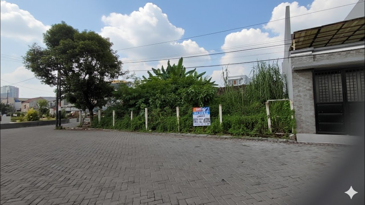 Klampis Aji Tengah I/12 Sby Corner Cck Built Boarding House, Office