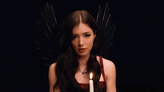 Chrissy Costanza - 7 Minutes In Hell (Candlelight Version) [Official Video]