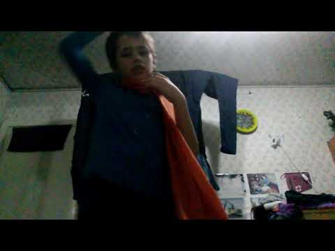 Обучение фокуса с шарфом шарф сквозь шею