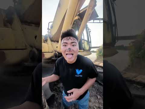 Max công suất robot rửa máy xúc #funny #comedy #shorts #excavator