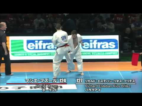 【新極真会】 The 11th World Karate Championship Men 3rd round25 Maciej Mazur vs Richard Britez