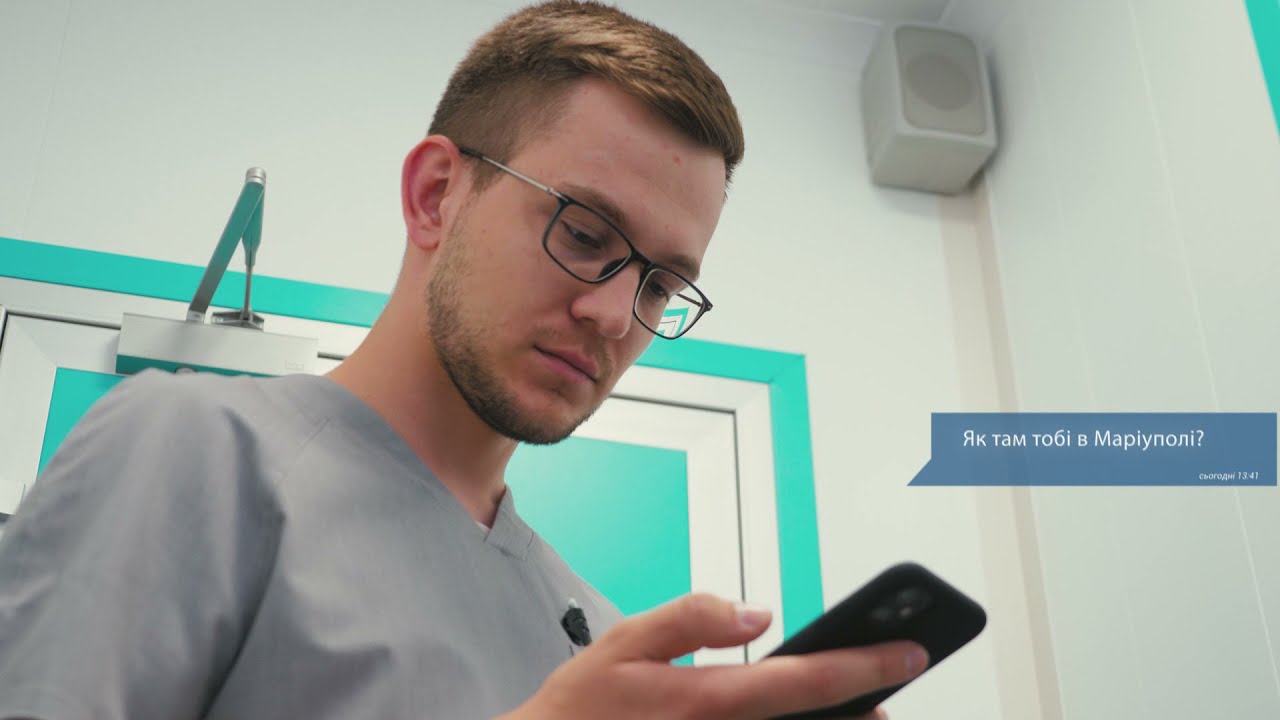 Лікарні Маріуполя шукають інтернів – серед нинішніх працівників близько 60% складають пенсіонери (ВІДЕО)