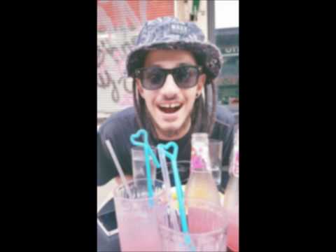 Ψ.Ασάφεια - World is Bond