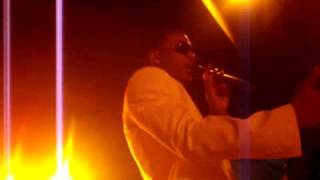 Trey Songz  performs brand new