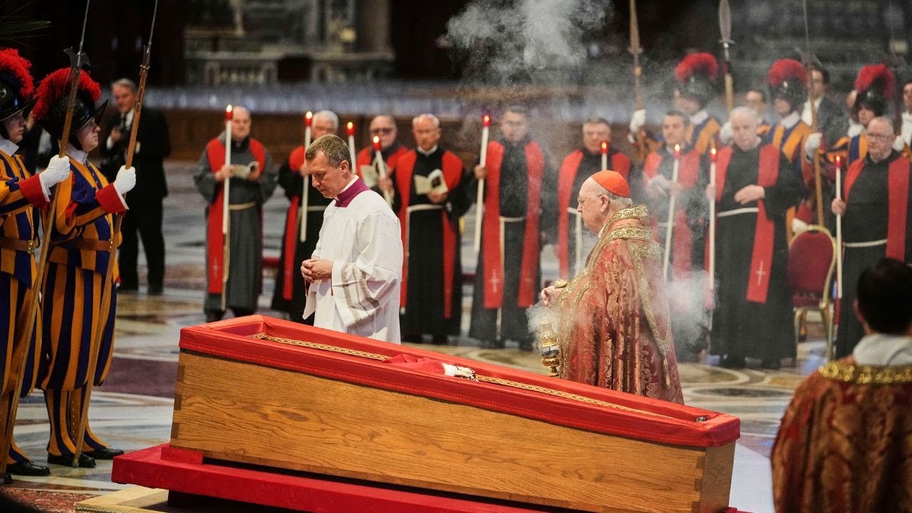 Public pays their respects to Pope Francis at St. Peter's Basilica