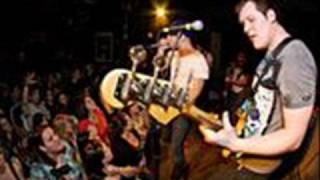 100 Times - Hit The Lights (lyrics)