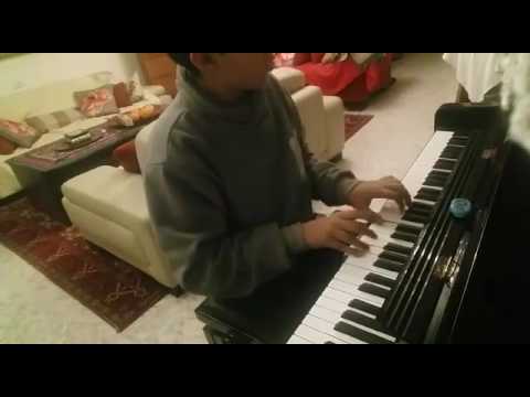 قديش كان في ناس - فيروز |  بيانو عزف مجد درويش  adaish kan fi nas | piano cover
