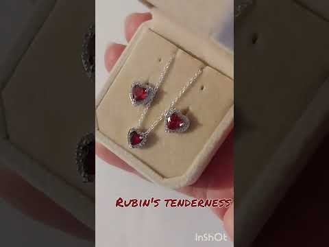 Подарок девушке Набор с цирконами "Красный рубин в серебре" колье и серьги стиль Pandora в форме сердечек В коробочке бархат - фото 1 - id-p2816497547