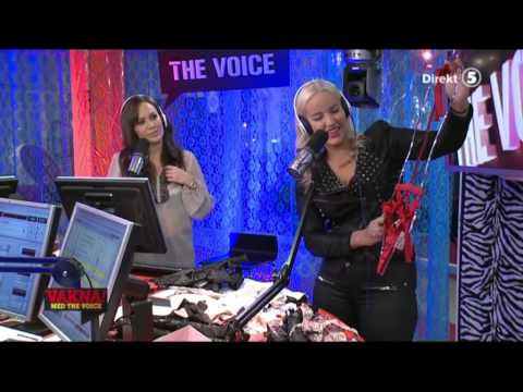 Martin och Jacob testar "hold in" och sexiga latexunderkläder med Petra - VAKNA! med The Voice
