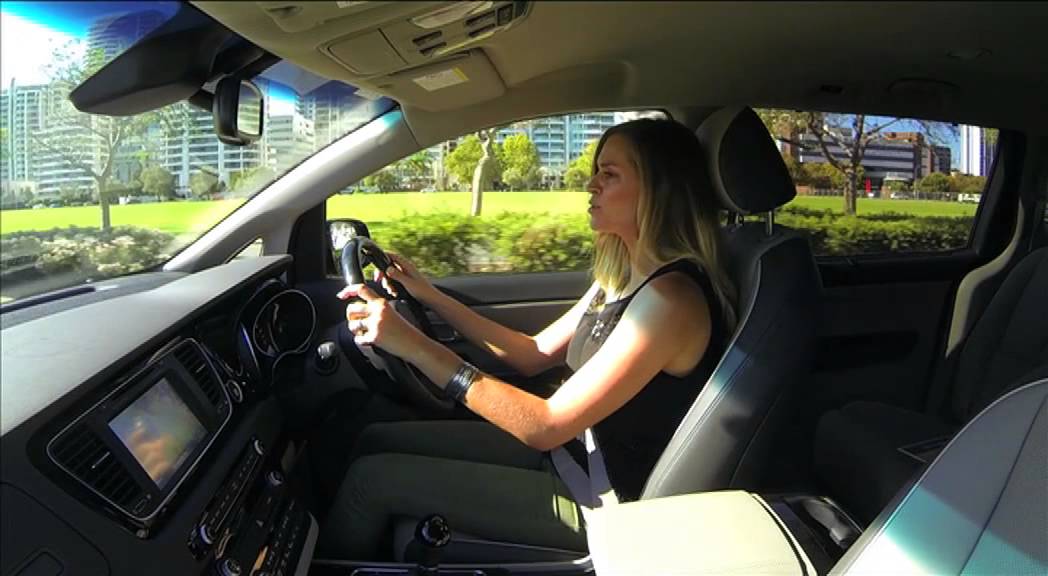 ZoomTV on 7mate S05E06 Kia Carnival Platinum