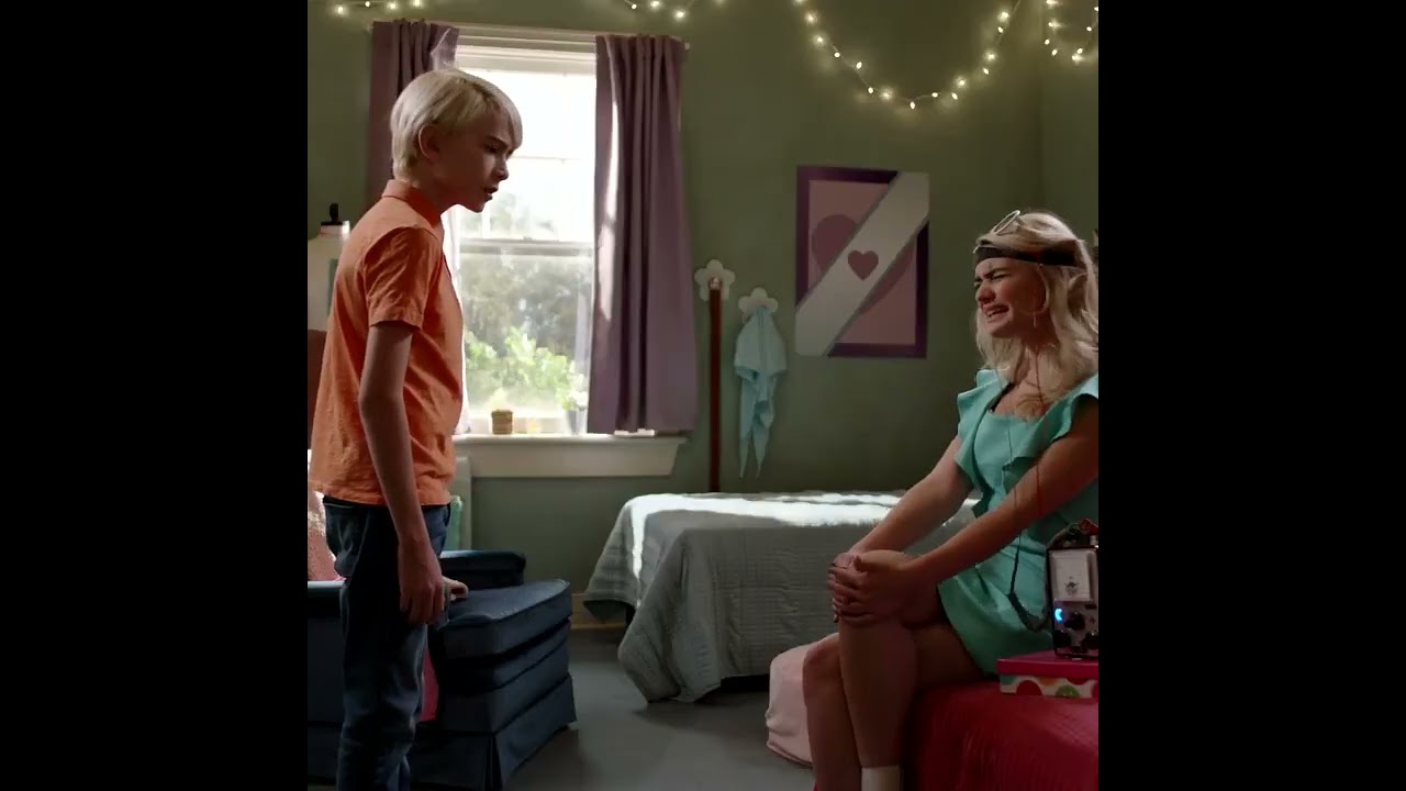 Lincoln and Leni - The Really Loud house - November 3 - Nickelodeon 💚💚💚💚💚