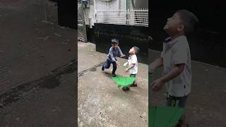 Download lagu Tom & Jerry (two brother) Rainy Day fighting ☔🤣 #shorts mp3 Download lagu Tom & Jerry (two brother) Rainy Day fighting ☔🤣 #shorts mp3