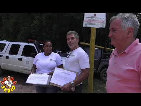 Claudio da Fazenda Meandros faz doação de placas para o Parque Jurupará