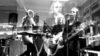 Eyevory - Mont Klamott (Silly Cover)