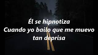 Bajo Control Karol G - Letra