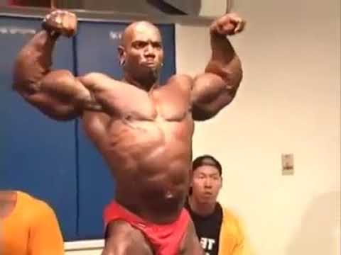 Flex Wheeler's BRUTUAL Posing Practice BEFORE 1999 Mr  Olympia
