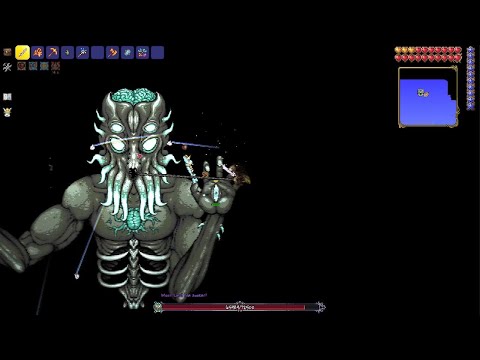 Fighting The Moonlord in Terraria (Ps5)