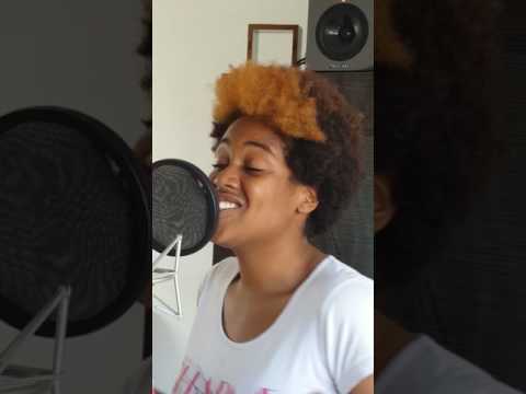 Even de keel smeren Voor de radio deze week