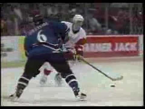 Esa Tikkanen Misses the Net