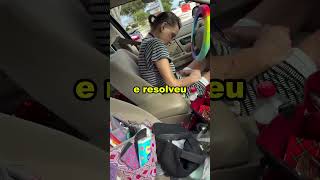 NUNCA ACORDE UMA PESSOA DORMINDO NO CARRO NOS EUA! ✋😴#shorts #curiosidades