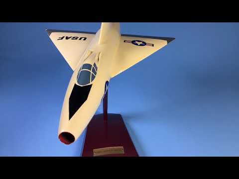 Military CONVAIR. XF-92A.            Fuselage is 16.5”Wing span 11”