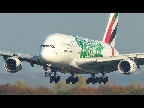 THE SMOOTHEST AIRBUS A380 LANDING EVER - Best A380 Landing I have ever seen + Croswinds (4K)
