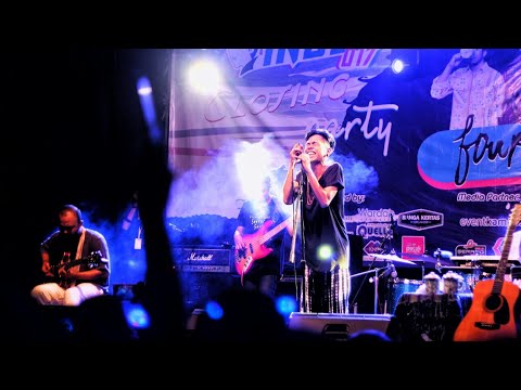 [IndexHmti] Fourtwnty- Kita Pasti Tua Live @untirta