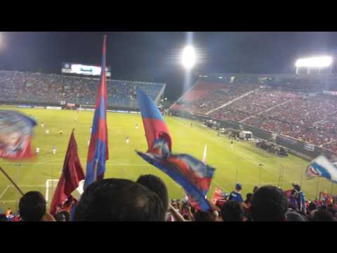 "Esta Noche A Boston lo cojemos.. LMHDP EMPUJANDO AL EQUIPO" Barra: La Plaza y Comando • Club: Cerro Porteño