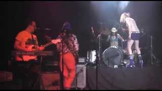 Ariel Pink - Not Enough Violence (LIVE)