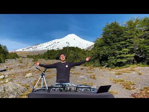 Basso Live 6 - DJ Set en Volcán Villarrica - Ultra Bailable (Chulo, Cabaña, Los Del Espacio, etc)