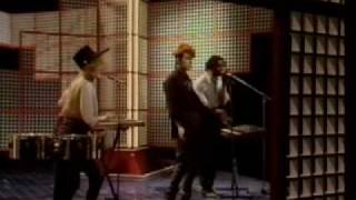 Thompson Twins - Love On Your Side
