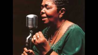 Cesaria Evora - Petit Pays (Chateauflight Remix) video