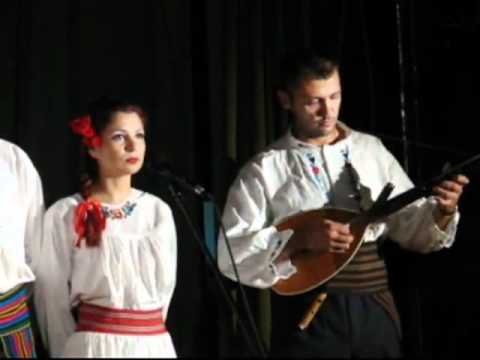 Izdanak - Vezak je vezla Djeva Marija