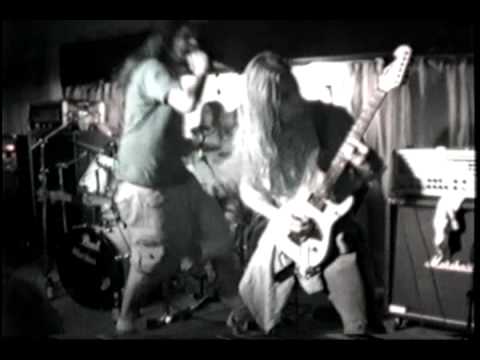 Carry The Storm- Waste Away live @ Walter's