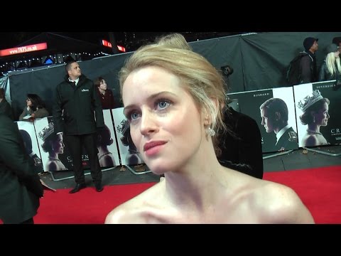 Premiere: Claire Foy, Matt Smith, Jared Harris, Peter Morgan | The Crown