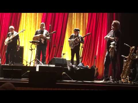 Brian Wilson Band Soundcheck in Sacramento 10/15/16