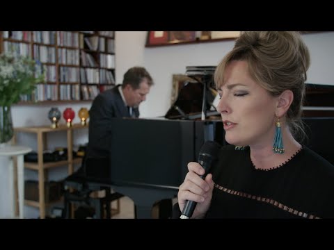 Sinne Eeg performs her song, Aleppo