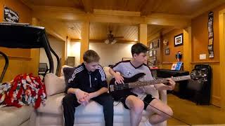Video thumbnail for Yamaha TRBX174 Bass Review by Attoe Clips
